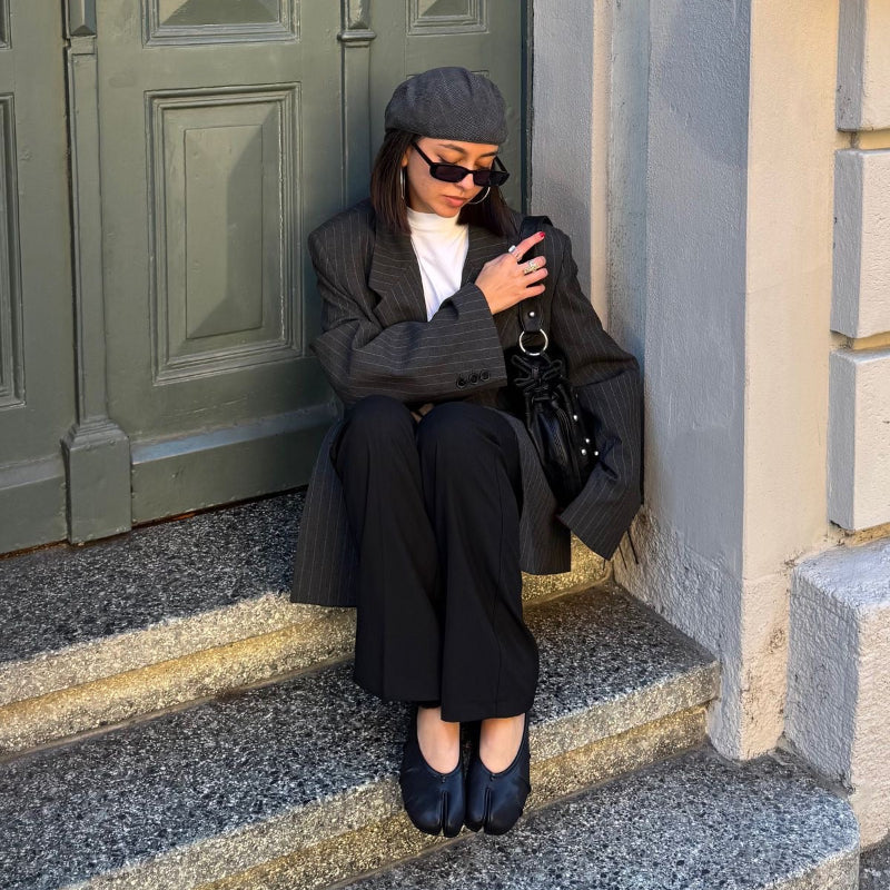 Élan Split-Toe Flats