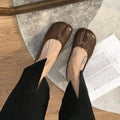Élan Split-Toe Flats