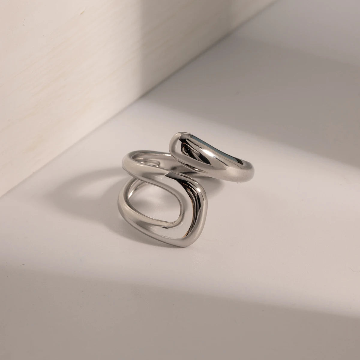 Helix Drift Ring