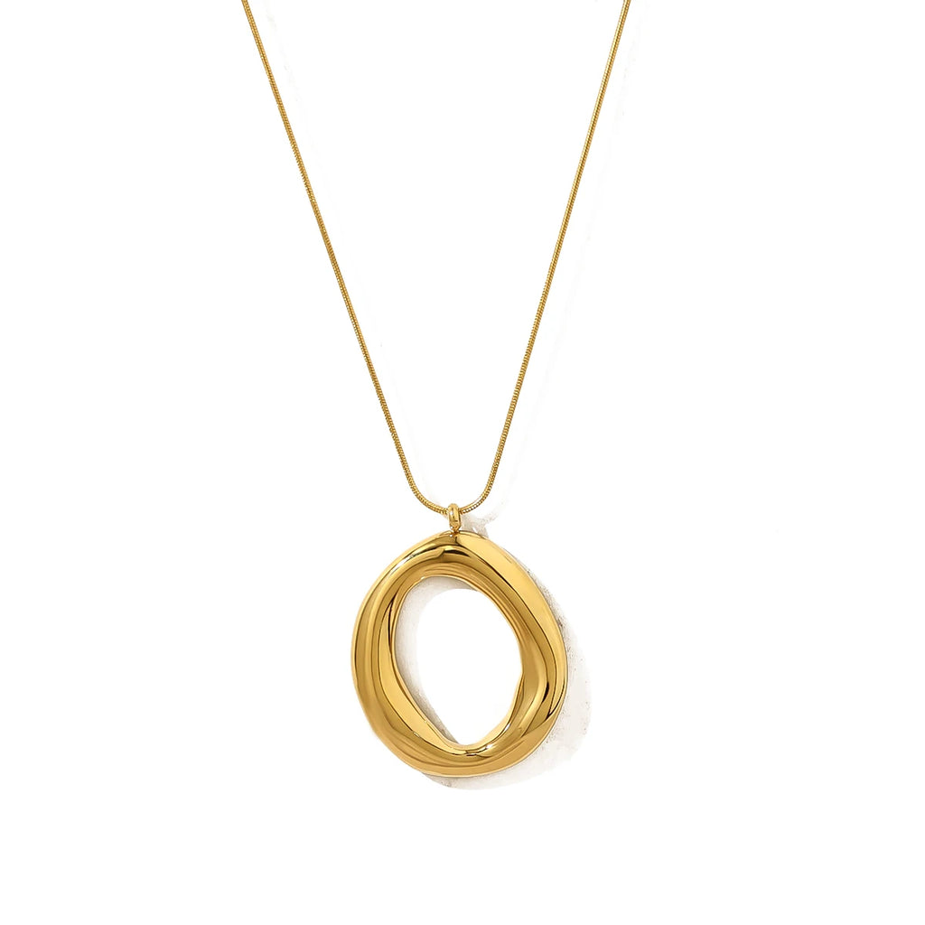 Aurelia Loop Necklace