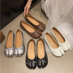 Élain Split-Toe Flats