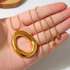 Aurelia Loop Necklace